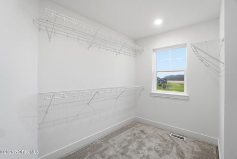 Tiny photo for 140 Barton Creek Drive, Perrysburg, OH 43551 (MLS # 10005649)