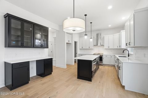 Tiny photo for 140 Barton Creek Drive, Perrysburg, OH 43551 (MLS # 10005649)