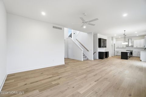 Tiny photo for 140 Barton Creek Drive, Perrysburg, OH 43551 (MLS # 10005649)