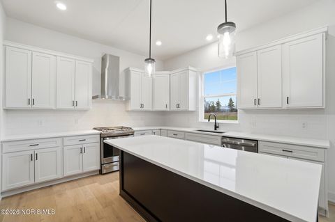 Tiny photo for 140 Barton Creek Drive, Perrysburg, OH 43551 (MLS # 10005649)