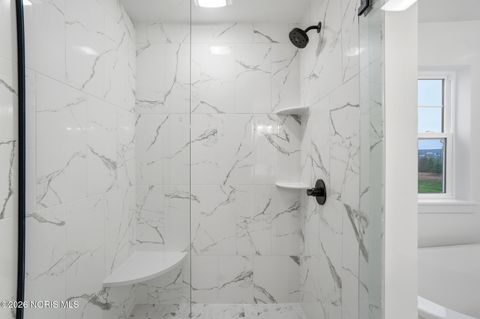 Tiny photo for 140 Barton Creek Drive, Perrysburg, OH 43551 (MLS # 10005649)