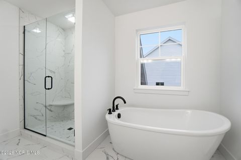 Tiny photo for 140 Barton Creek Drive, Perrysburg, OH 43551 (MLS # 10005649)