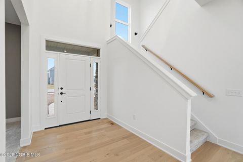 Tiny photo for 140 Barton Creek Drive, Perrysburg, OH 43551 (MLS # 10005649)