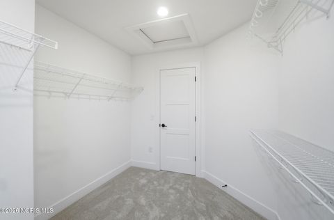 Tiny photo for 140 Barton Creek Drive, Perrysburg, OH 43551 (MLS # 10005649)