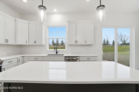 Tiny photo for 140 Barton Creek Drive, Perrysburg, OH 43551 (MLS # 10005649)