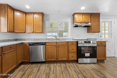 Tiny photo for 2861 Latcha Road, Millbury, OH 43447 (MLS # 10006659)