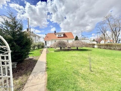 Tiny photo for 150 N Shoop Avenue, Wauseon, OH 43567 (MLS # 10006043)