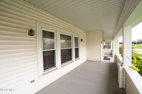 Tiny photo for 150 N Shoop Avenue, Wauseon, OH 43567 (MLS # 10006043)