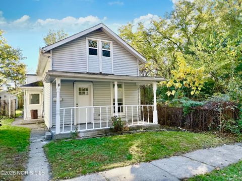 Tiny photo for 145 Whiting Avenue, Toledo, OH 43609 (MLS # 10000692)