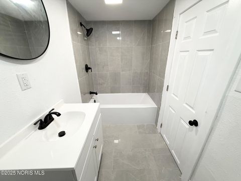 Tiny photo for 145 Whiting Avenue, Toledo, OH 43609 (MLS # 10000692)