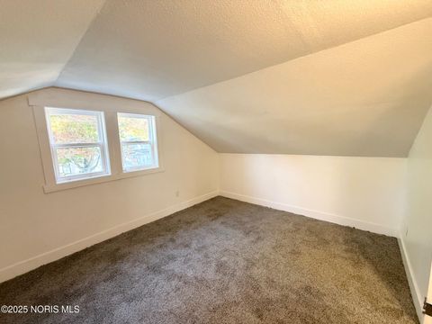 Tiny photo for 145 Whiting Avenue, Toledo, OH 43609 (MLS # 10000692)