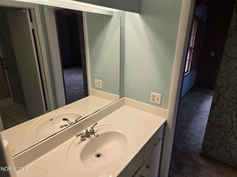 Tiny photo for 2210 River Road, Maumee, OH 43537 (MLS # 10005163)