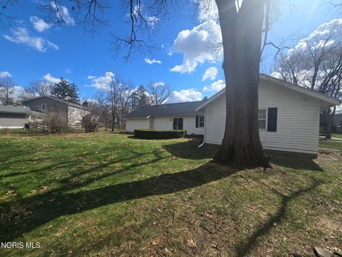 Tiny photo for 2210 River Road, Maumee, OH 43537 (MLS # 10005163)