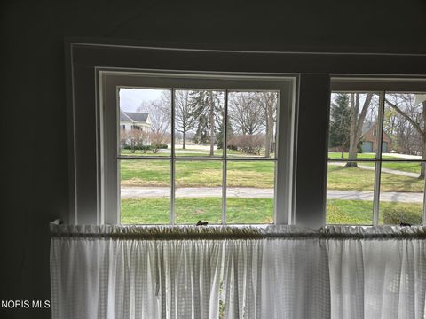 Tiny photo for 2210 River Road, Maumee, OH 43537 (MLS # 10005163)