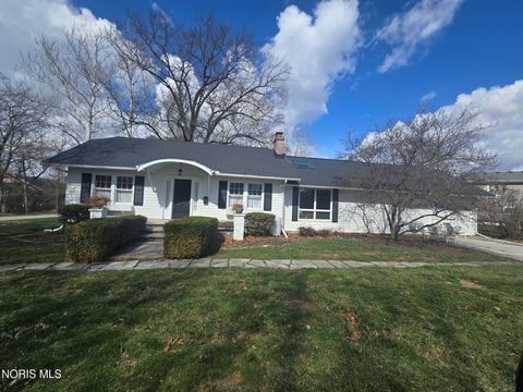 Tiny photo for 2210 River Road, Maumee, OH 43537 (MLS # 10005163)