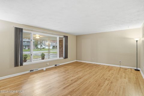 Tiny photo for 601 Yorkshire Drive, Findlay, OH 45840 (MLS # 10001832)