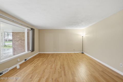 Tiny photo for 601 Yorkshire Drive, Findlay, OH 45840 (MLS # 10001832)