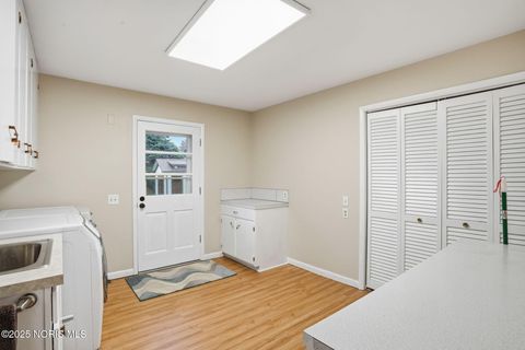 Tiny photo for 601 Yorkshire Drive, Findlay, OH 45840 (MLS # 10001832)