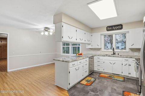 Tiny photo for 601 Yorkshire Drive, Findlay, OH 45840 (MLS # 10001832)