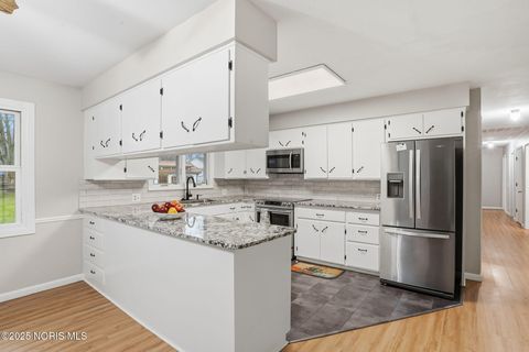 Tiny photo for 601 Yorkshire Drive, Findlay, OH 45840 (MLS # 10001832)