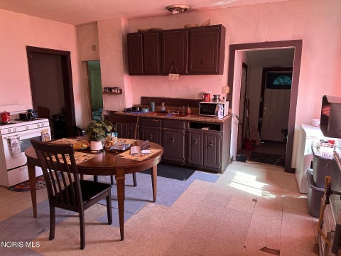 Tiny photo for 1624 Indiana Avenue, Toledo, OH 43607 (MLS # 10010609)
