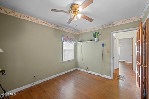 Tiny photo for 616 Bronx Drive, Toledo, OH 43609 (MLS # 10011174)