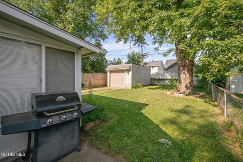 Tiny photo for 616 Bronx Drive, Toledo, OH 43609 (MLS # 10011174)