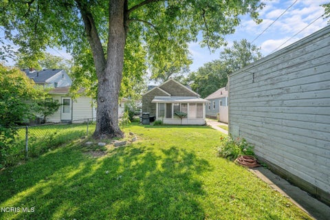 Tiny photo for 616 Bronx Drive, Toledo, OH 43609 (MLS # 10011174)