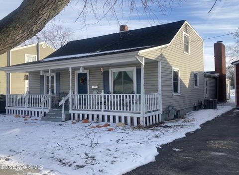 Photo of 439 Carnahan Avenue, Findlay, OH 45840 (MLS # 10003837)