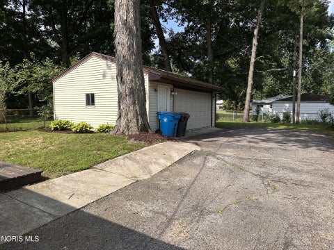 Tiny photo for 5519 Ruth Avenue, Toledo, OH 43613 (MLS # 10010296)