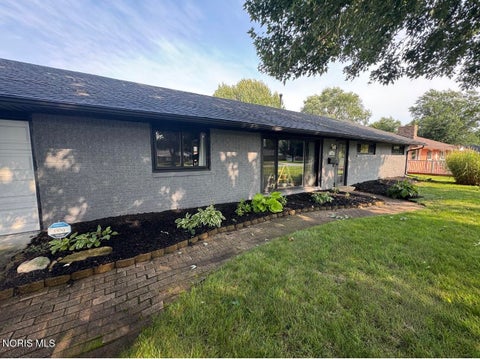 Tiny photo for 124 Saint Richards Court, Swanton, OH 43558 (MLS # 10012013)