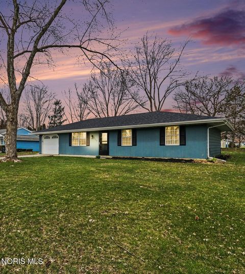 Tiny photo for 1025 Colonial Lane, Bryan, OH 43506 (MLS # 10005563)