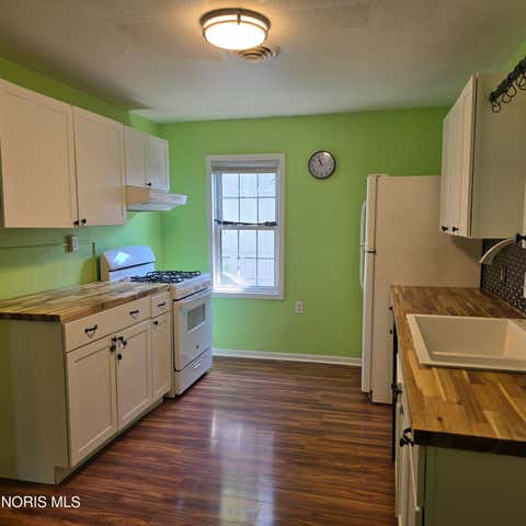 Tiny photo for 907 Holgate Avenue, Defiance, OH 43512 (MLS # 10011542)