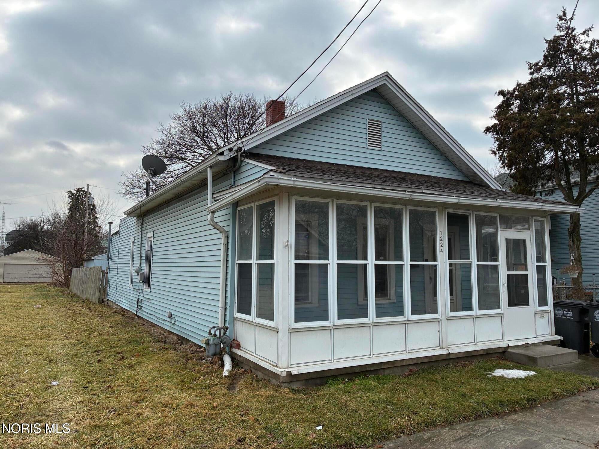 1224 N Michigan Street