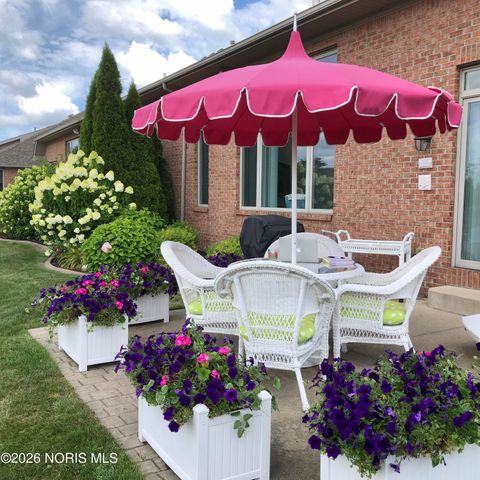 Tiny photo for 14857 Lake Winds Drive, Perrysburg, OH 43551 (MLS # 10003075)