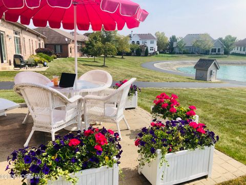 Tiny photo for 14857 Lake Winds Drive, Perrysburg, OH 43551 (MLS # 10003075)