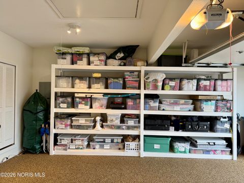 Tiny photo for 14857 Lake Winds Drive, Perrysburg, OH 43551 (MLS # 10003075)