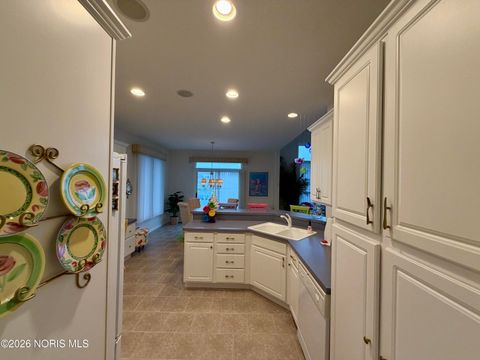 Tiny photo for 14857 Lake Winds Drive, Perrysburg, OH 43551 (MLS # 10003075)