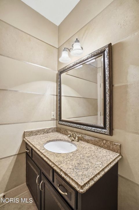 Tiny photo for 2727 Spring Water Drive, Toledo, OH 43617 (MLS # 10008386)