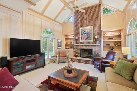 Tiny photo for 2727 Spring Water Drive, Toledo, OH 43617 (MLS # 10008386)