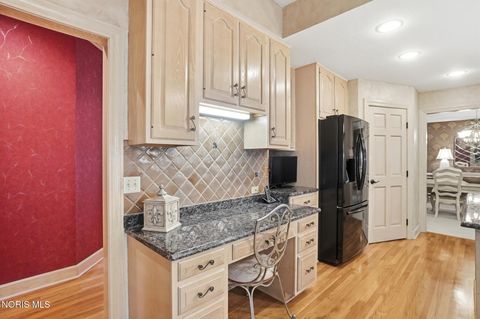 Tiny photo for 2727 Spring Water Drive, Toledo, OH 43617 (MLS # 10008386)