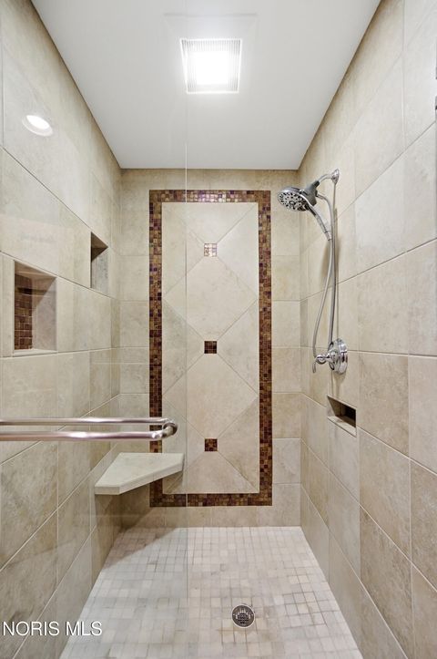 Tiny photo for 2727 Spring Water Drive, Toledo, OH 43617 (MLS # 10008386)