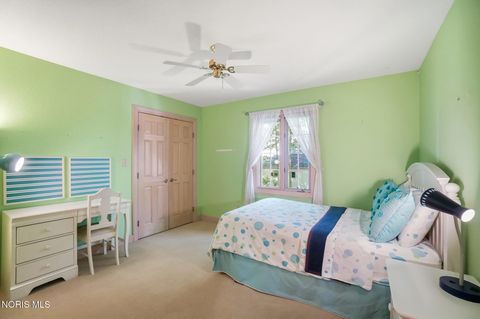 Tiny photo for 2727 Spring Water Drive, Toledo, OH 43617 (MLS # 10008386)