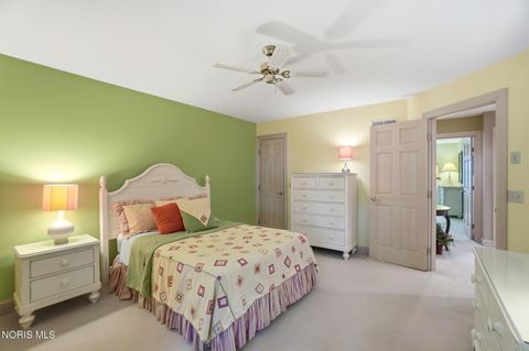 Tiny photo for 2727 Spring Water Drive, Toledo, OH 43617 (MLS # 10008386)