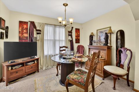 Tiny photo for 836 City Park Park, Toledo, OH 43604 (MLS # 10005509)