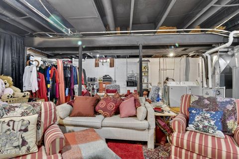 Tiny photo for 836 City Park Park, Toledo, OH 43604 (MLS # 10005509)