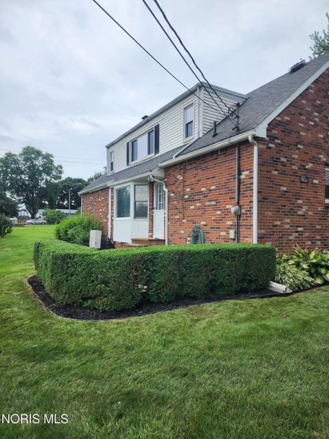 Tiny photo for 428 Pine Street, Pemberville, OH 43450 (MLS # 10006279)
