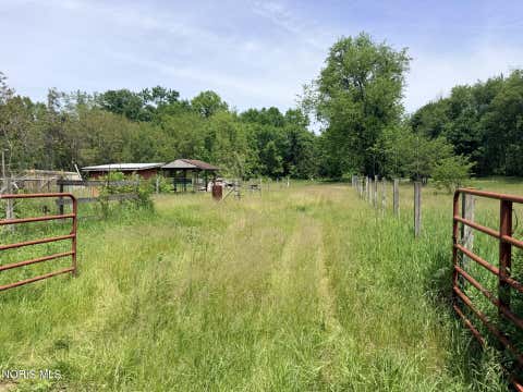 Tiny photo for 12744 Airport Highway, Swanton, OH 43558 (MLS # 10007999)