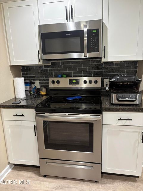 Tiny photo for 221 Orville Drive, Toledo, OH 43612 (MLS # 10004581)