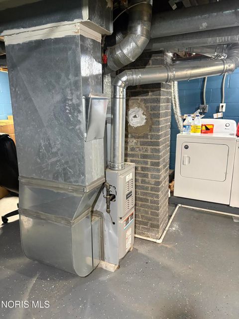 Tiny photo for 221 Orville Drive, Toledo, OH 43612 (MLS # 10004581)